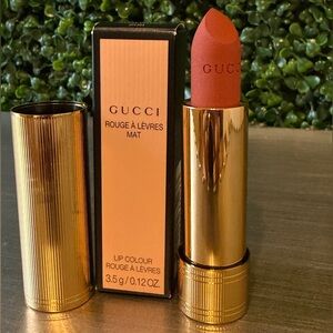 Gucci Rouge à Lèvres Mat Lipstick - 208 They Met in Argentina